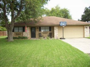 1101 McLane St, Victoria, TX 77904