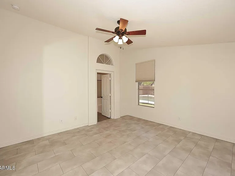 4517 E Melinda Ln — Photo 20