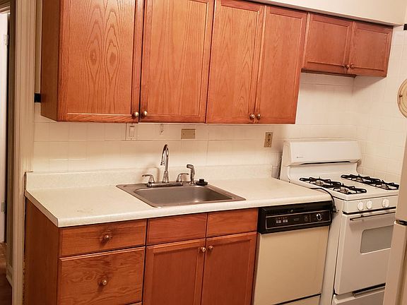 5th image of 9228 Filibert Dr