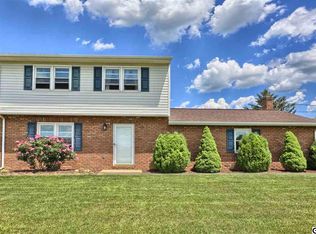 100 Westview Dr, Mechanicsburg, PA 17055