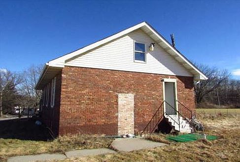 2nd image of 8900 Sheffield Ave