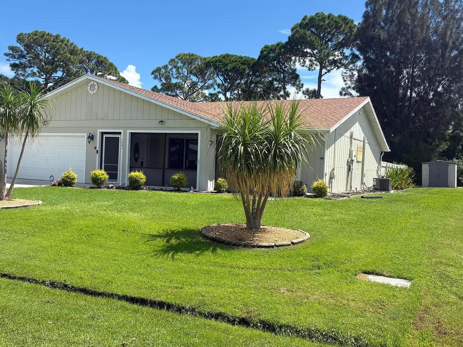 4 bed, 2.0 bath, 1540 sqft, $3,700 — Photo 2