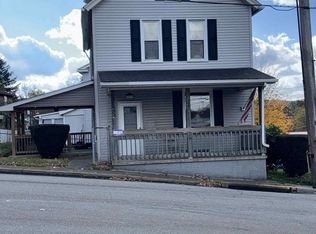 910 Harrison Ave, Jeannette, PA 15644