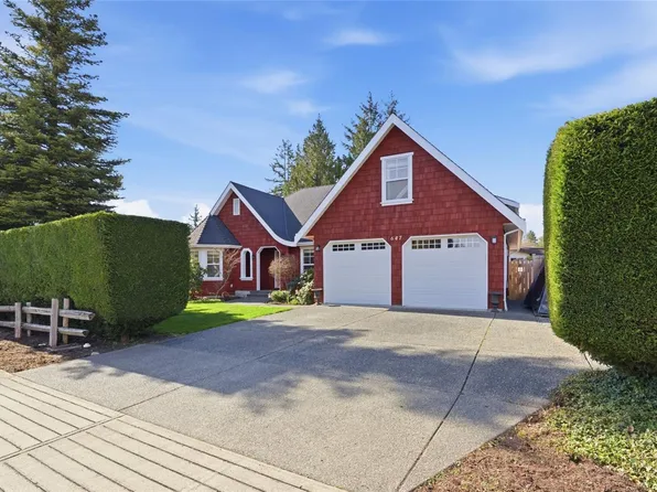 647 Temple St, Parksville, BC V9P 1B4