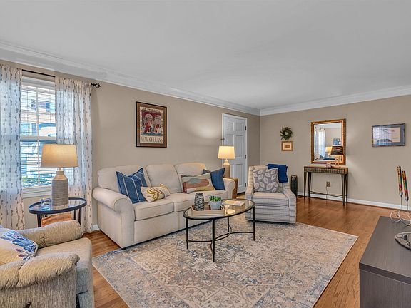 2nd image of 815 Edwards Rd Unit 72A