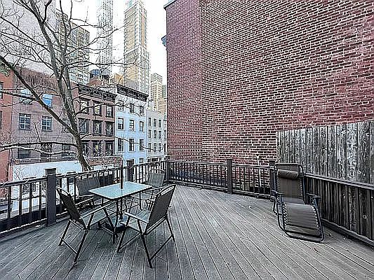 1st image of 784 Lexington Ave #3R