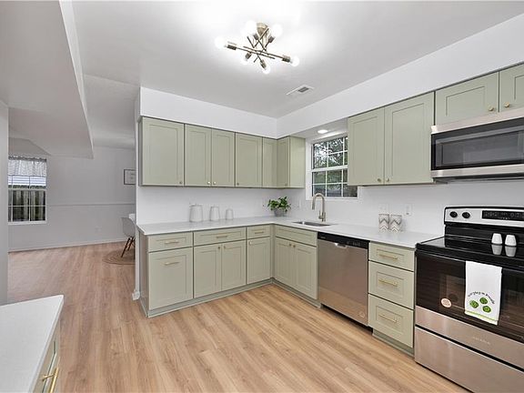 5th image of 7274 Abraham Court