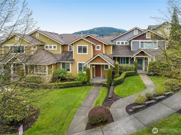 9216 Mitten Avenue SE, Snoqualmie, WA 98065