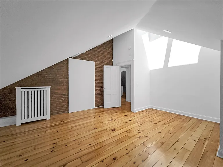 100 Chestnut Ave #3 — Photo 9