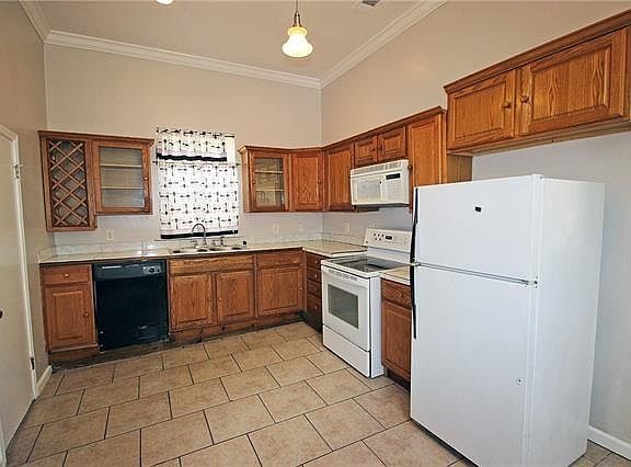 3rd image of 218 S Dorgenois St