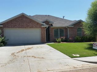 808 Birch St, Idalou, TX 79329