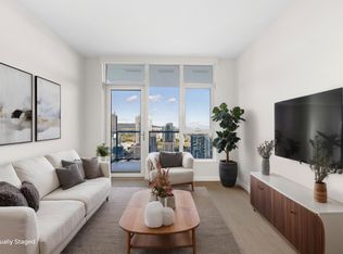 2186 Gilmore Ave N #3802, Burnaby, BC V5C1V4