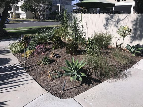 3rd image of 622 E Solana Cir