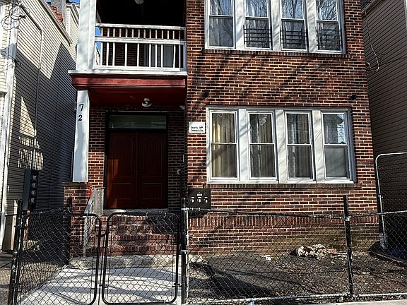 2nd image of 72 Seymour Ave Floor 1