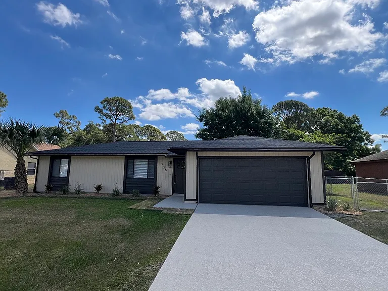 725 Jupiter Blvd NW — Photo 12