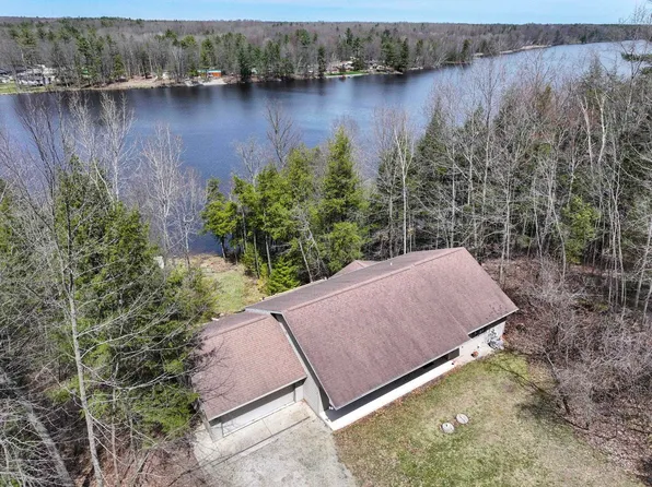 6258 Ninebark Rd, Oconto, WI 54153