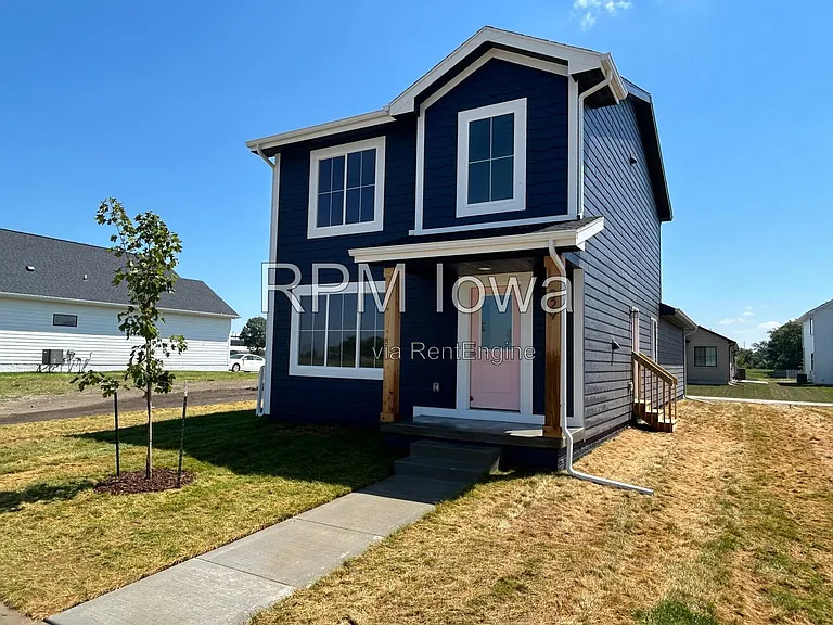 329 Freedom Way — Photo 1