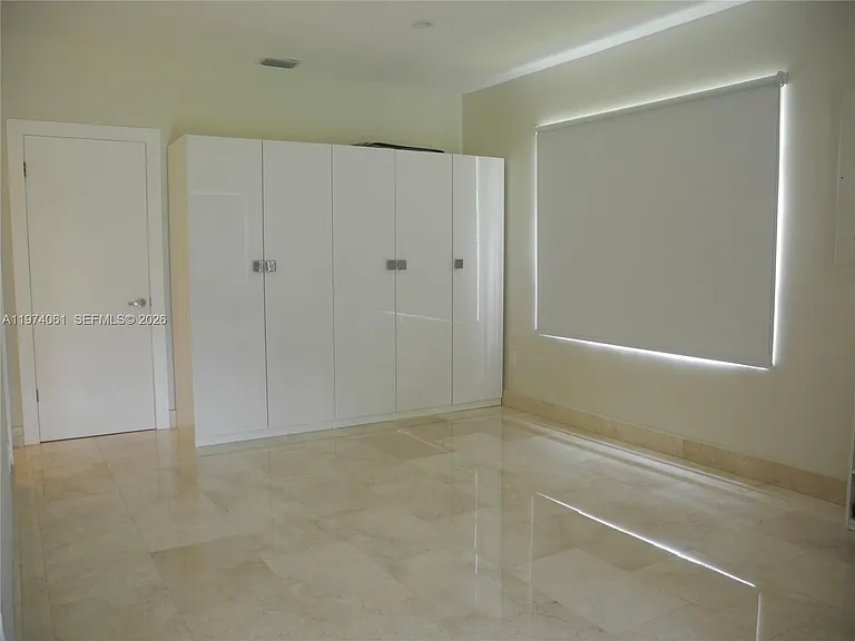 1720 SW 22nd Ter — Photo 15