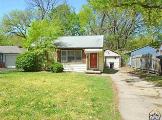 2015 SW Medford Ave, Topeka, KS 66604