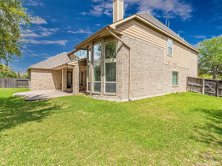 27703 Lodgemist Ct — Photo 44