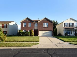 6827 W Burlington Dr, McCordsville, IN 46055
