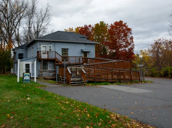 67 Lincoln St Unit 2, Essex Junction, VT 05452