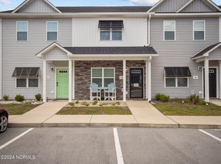 56 Catalina Cir, Swansboro, NC 28584