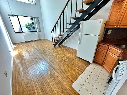 Rented by J PRESTON AND ASSOCIATES INC | media 16