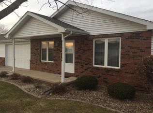 1116 Breeze Way, Washington, IL
