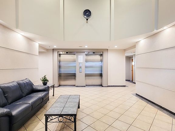 3rd image of 551 Austin Ave #702