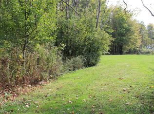 Pettibone Rd, Chagrin Falls, OH 44023