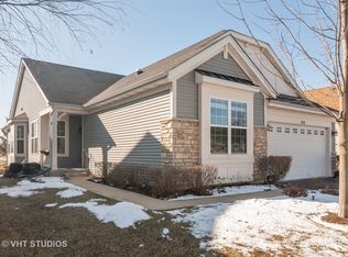 1112 Heathrow Ln, Aurora, IL 60502