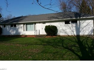 3863 Croydon Rd, Barberton, OH 44203