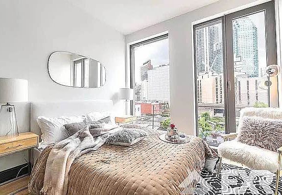 5th image of 42-22 27th St #1701