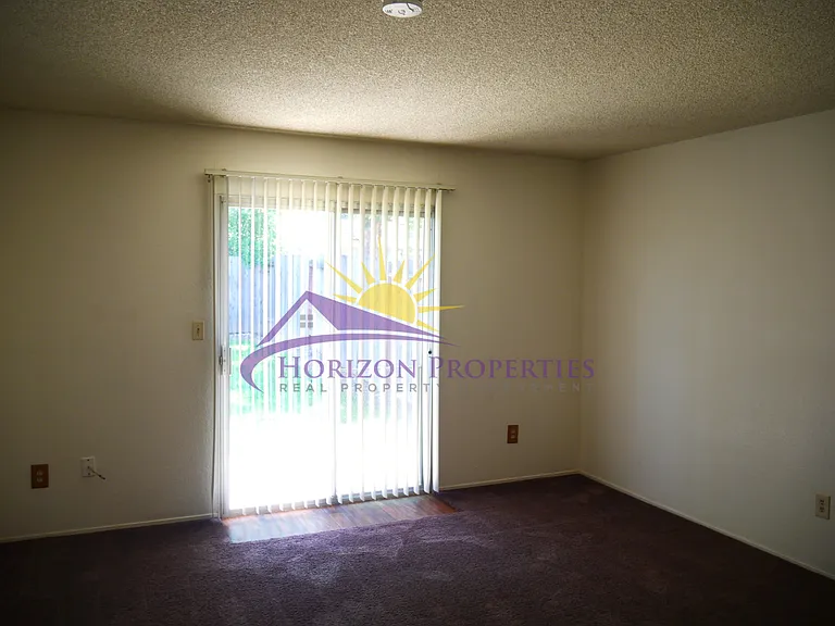 8960 Laguna Vista Ct — Photo 13
