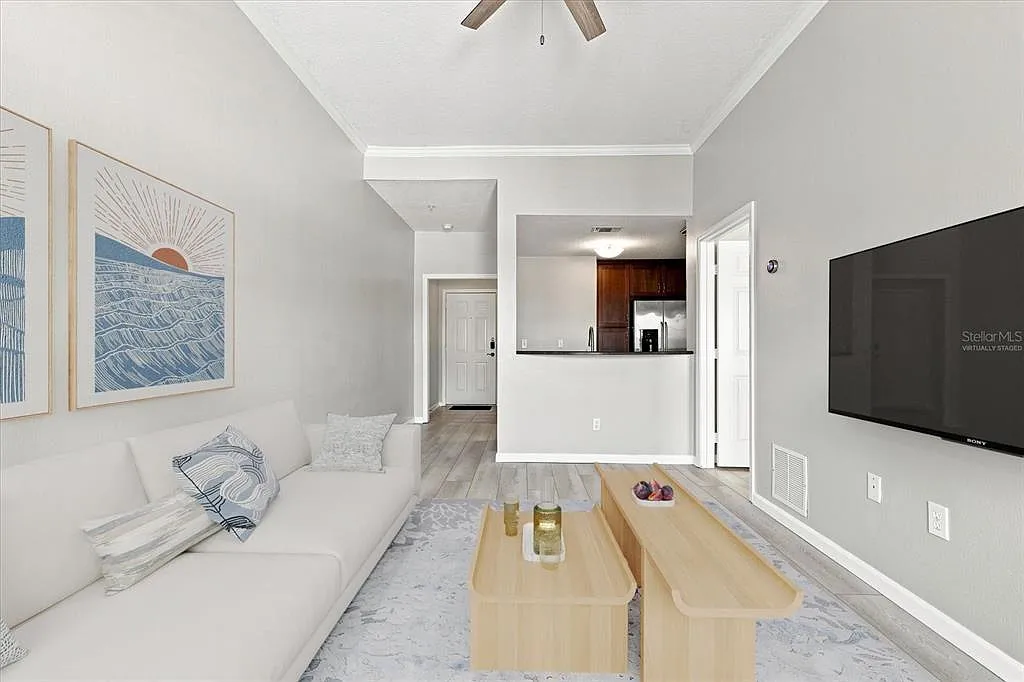 1 bed, 1.0 bath, 648 sqft, $2,575 — Photo 3