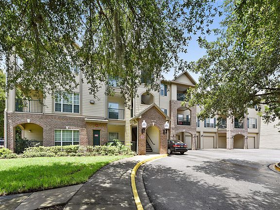 2nd image of 7800 Point Meadows Dr APT 421