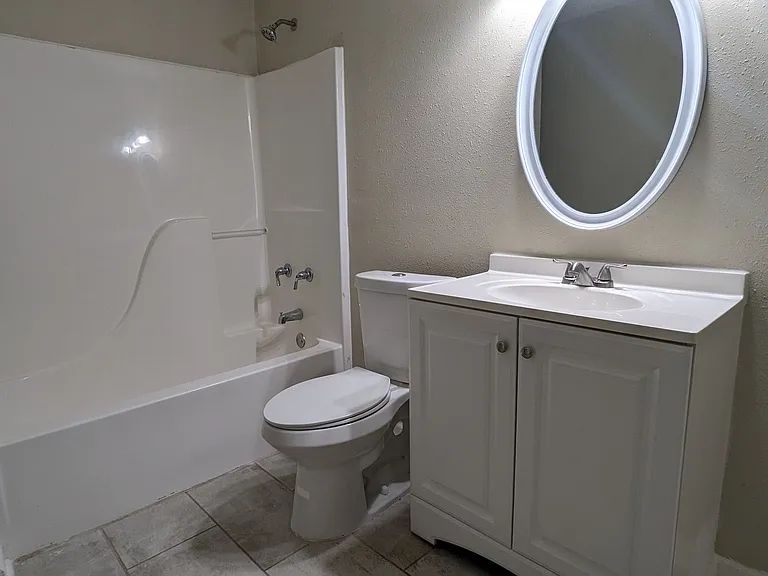 204 Brigadier St — Photo 9