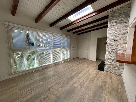 4th image of 1427 Manhattan Beach Blvd APT A