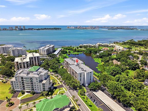 3rd image of 220 BELLEVIEW BOULEVARD #207