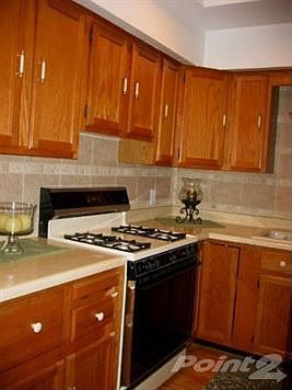 R4300 Kitchen with lazy susan