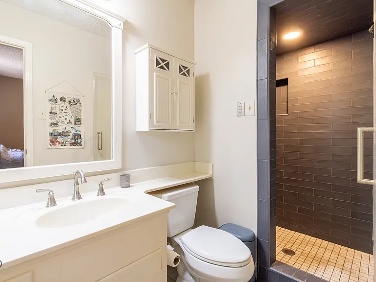 1535 Primrose Dr — Photo 31