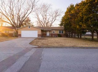 2125 N Westridge Dr, Wichita, KS 67203