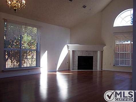 3rd image of 2312 Pagoda Oak Dr