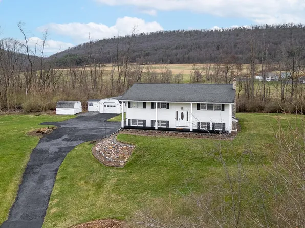 114 Vulcan Ln, Millheim, PA 16854
