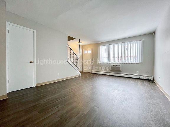 2nd image of 2855 Taft Ave SW APT 5