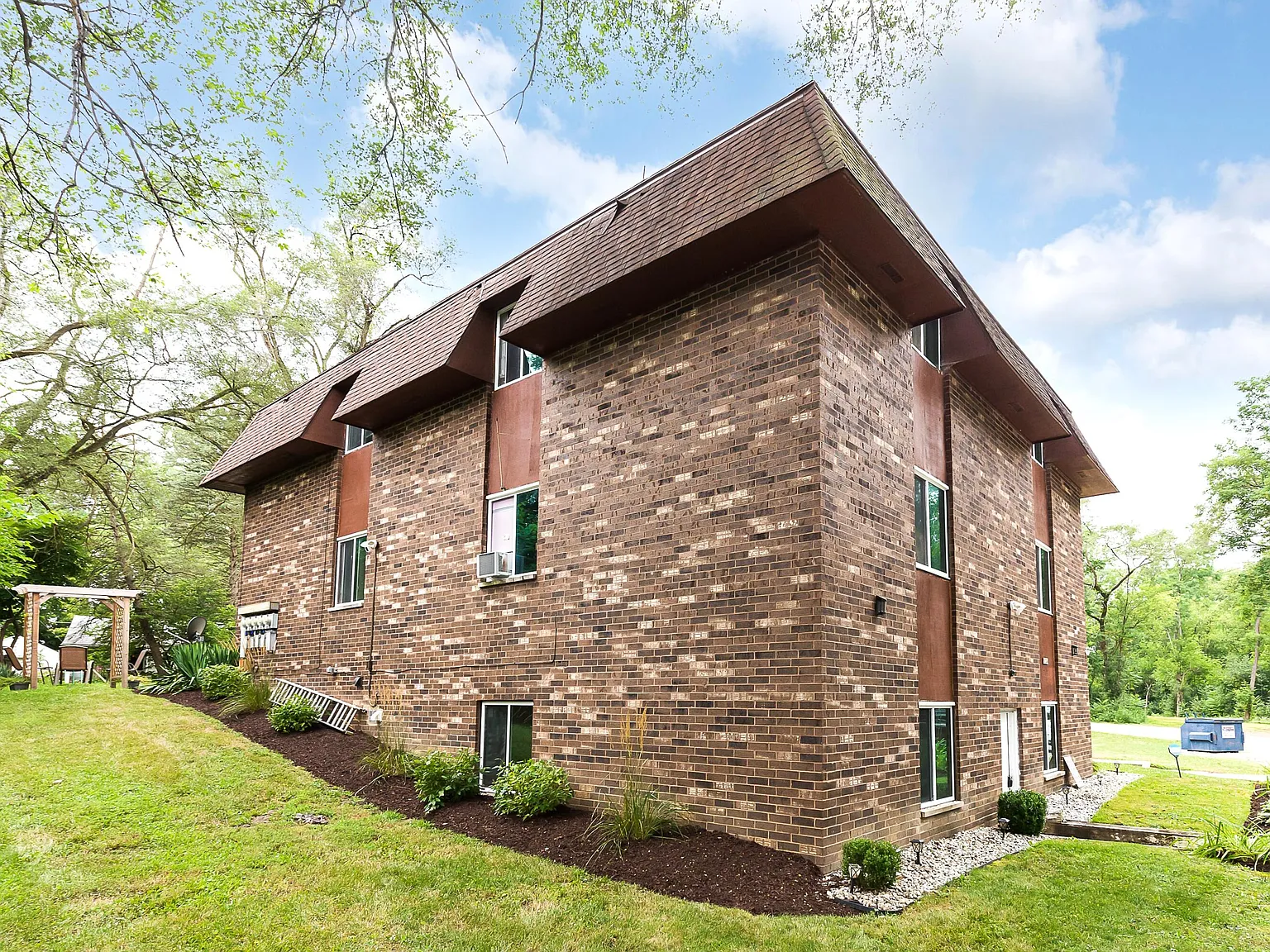 2 bed, 1.0 bath, 800 sqft, $1,480 — Photo 3