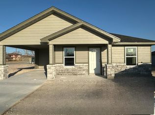 201 Gregory Dr, Del Rio, TX 78840