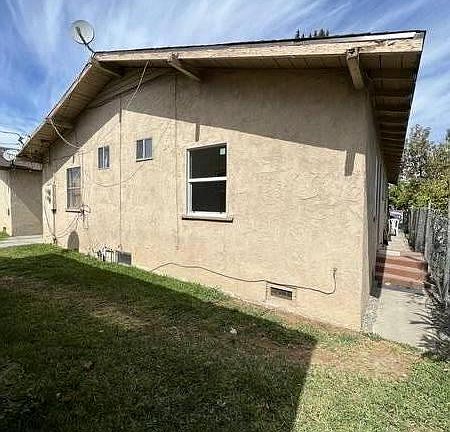 2nd image of 4518 E 57th St