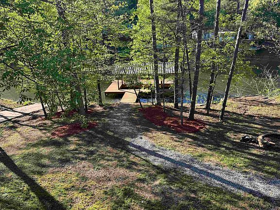 3rd image of 539 Charlie Stover Rd